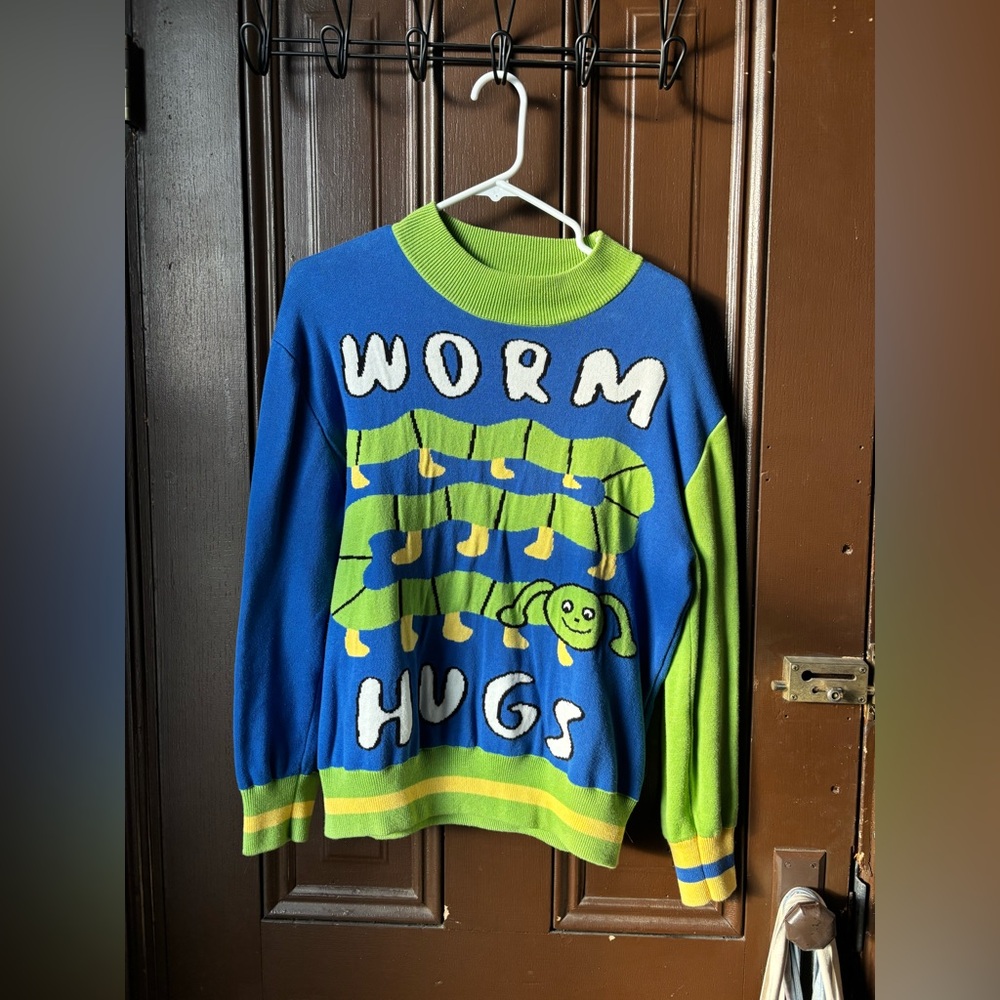 Kina & Tam Worm Hugs sweater